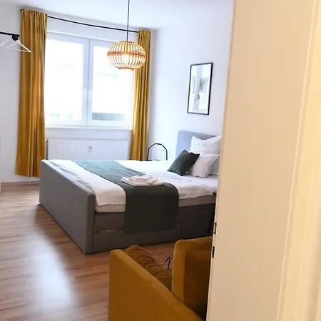 Ruhig & Zentral - 2 Kingsize Betten - Wi-fi