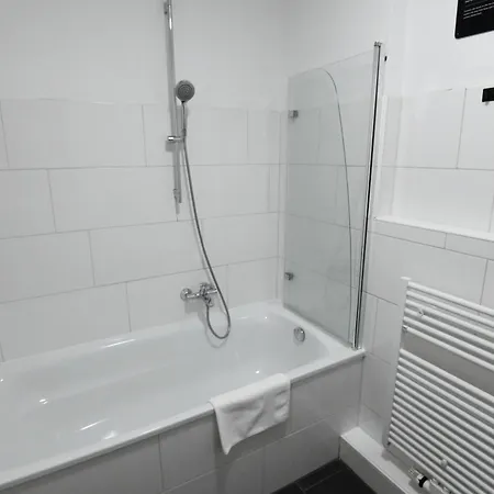 Apartament Ruhig & Zentral - 2 Kingsize Betten - Wi-fi